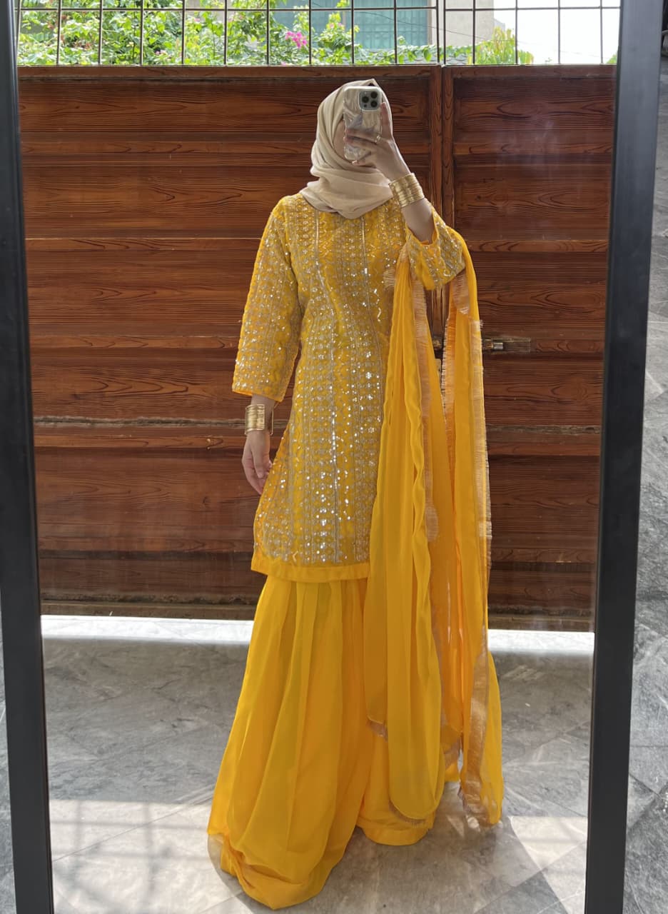 Wedding Pret – Chiffon Gharara Suit 3Pc - Image 3