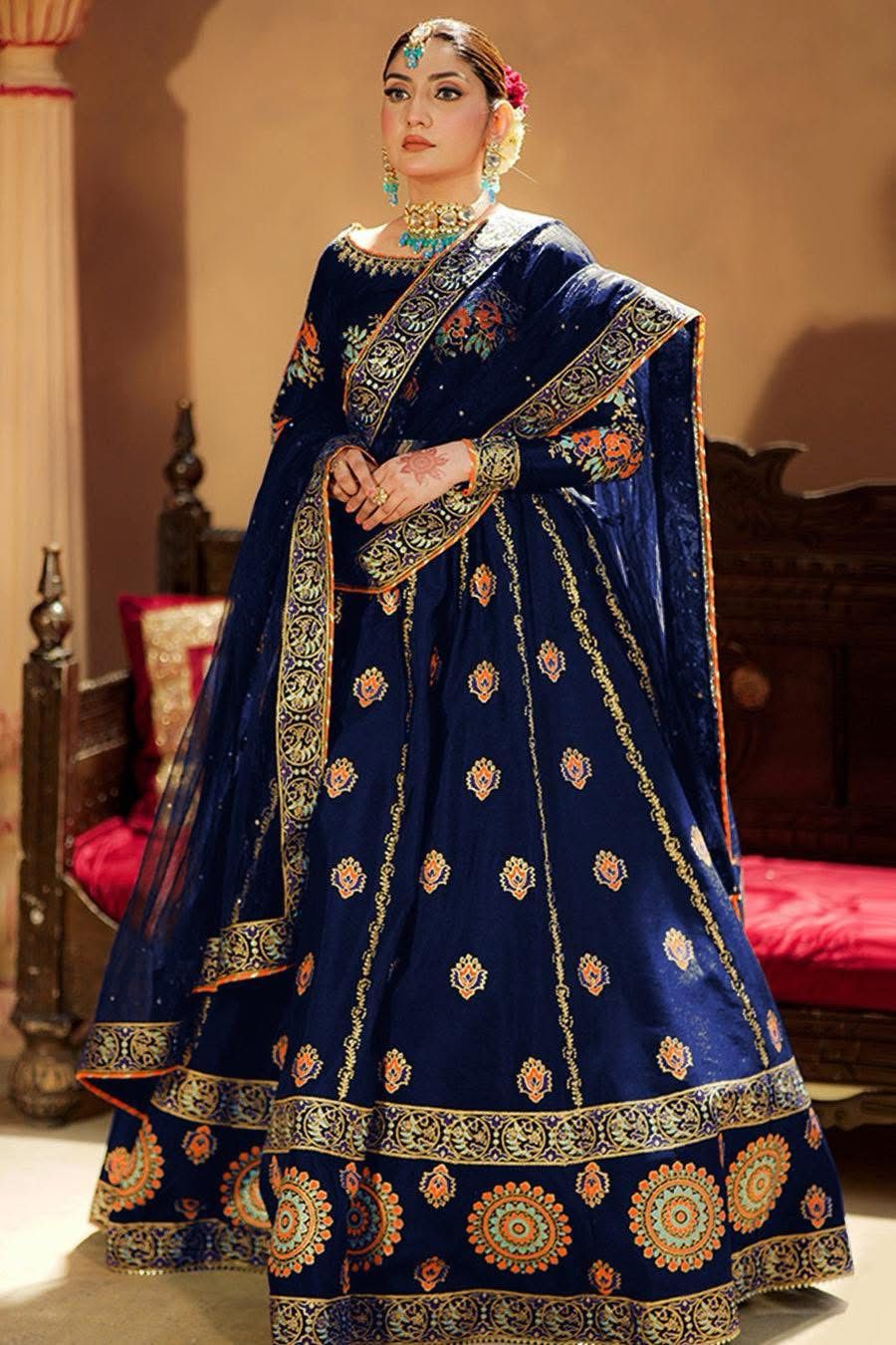 Shemoz Silk Embroidered Lehnga Choli (4pc Set) - Image 5