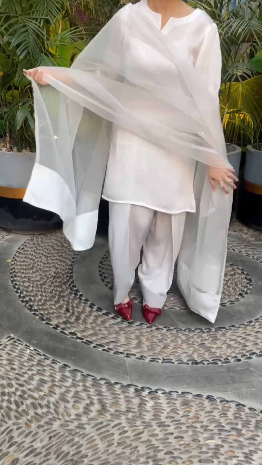 Farshi Shalwar 3PC - Image 2