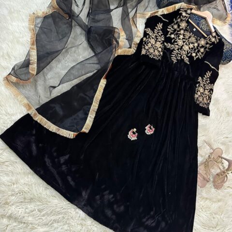 Mirror Work Tilla Embroidered 9K Velvet Maxi with Organza Dupatta 2Pc