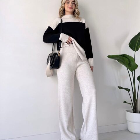 Chic Two-Tone Knit Co-Ord Set