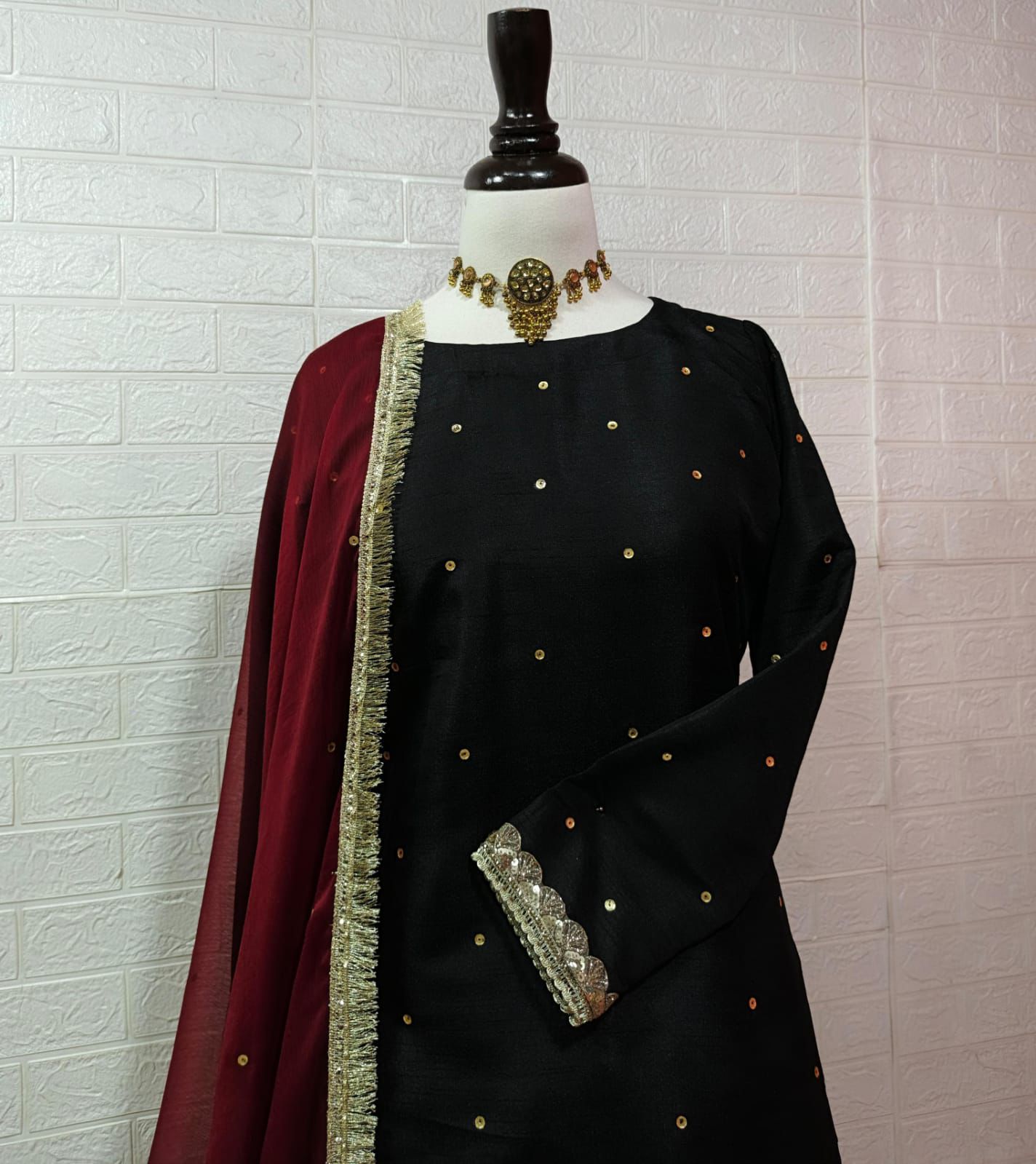 Garara Festive Luxe 3PC Rawsilk & Chiffon Suit - Image 4