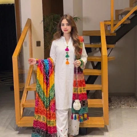 Mirror Embroidered Lawn Farshi Set