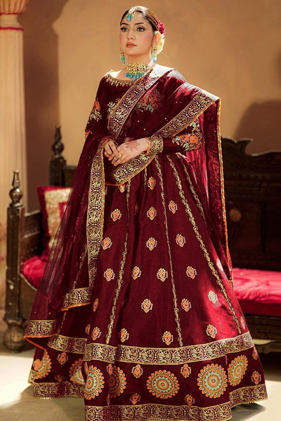 Shemoz Silk Embroidered Lehnga Choli (4pc Set) - Image 3