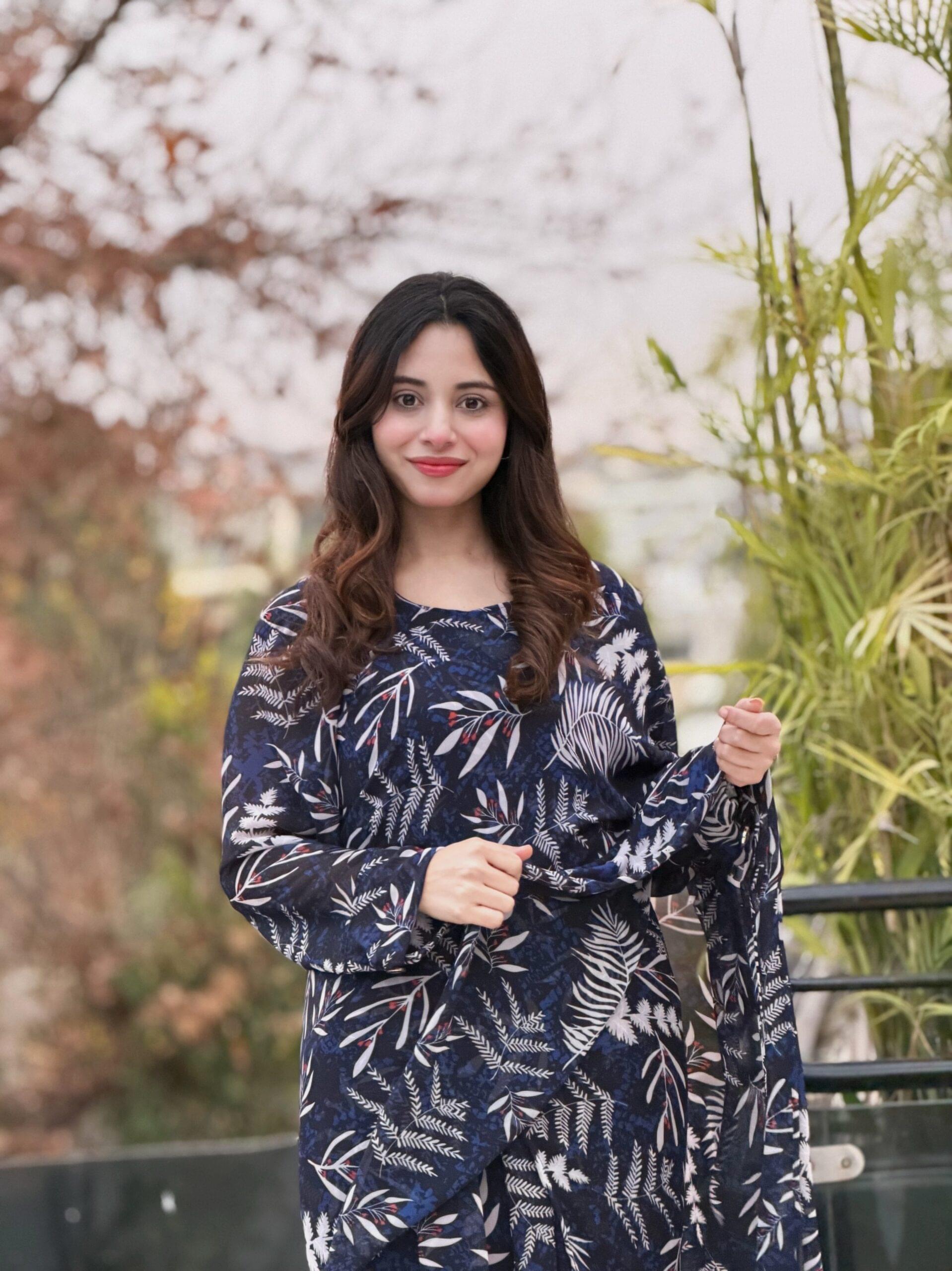 imported Chiffon Printed Maxi + Saree (2 in 1) - Image 3