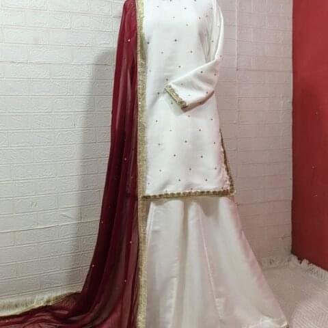 Woman wearing Garara Festive Suit 3PC for wedding and festive occasions in Pakistan